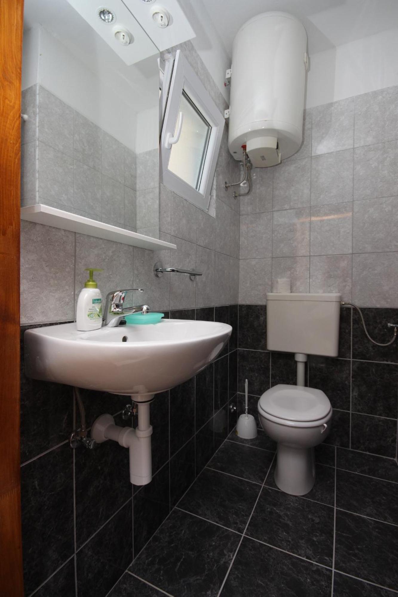 Apartments And Rooms With Parking Space Gradac, Makarska - 6819 그라다츠 객실 사진